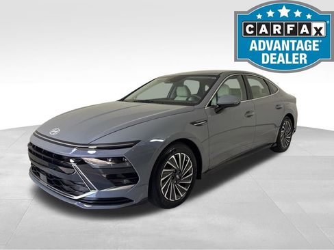 Certified 2025 Hyundai Sonata SEL FWD image 1