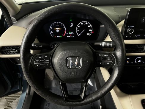 Used 2025 Honda HR-V LX image 14