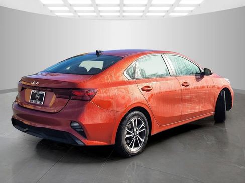 Used 2024 Kia Forte LXS w/ LXS Technology Package image 4