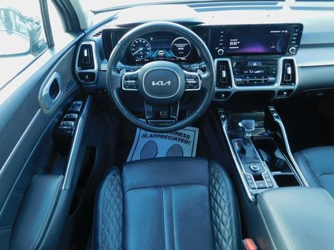 Used 2022 Kia Sorento SX image 15