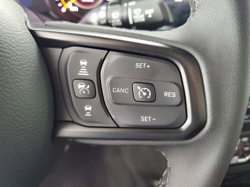 Used 2026 Jeep Wrangler Unlimited Sport AWD/4WD image 23
