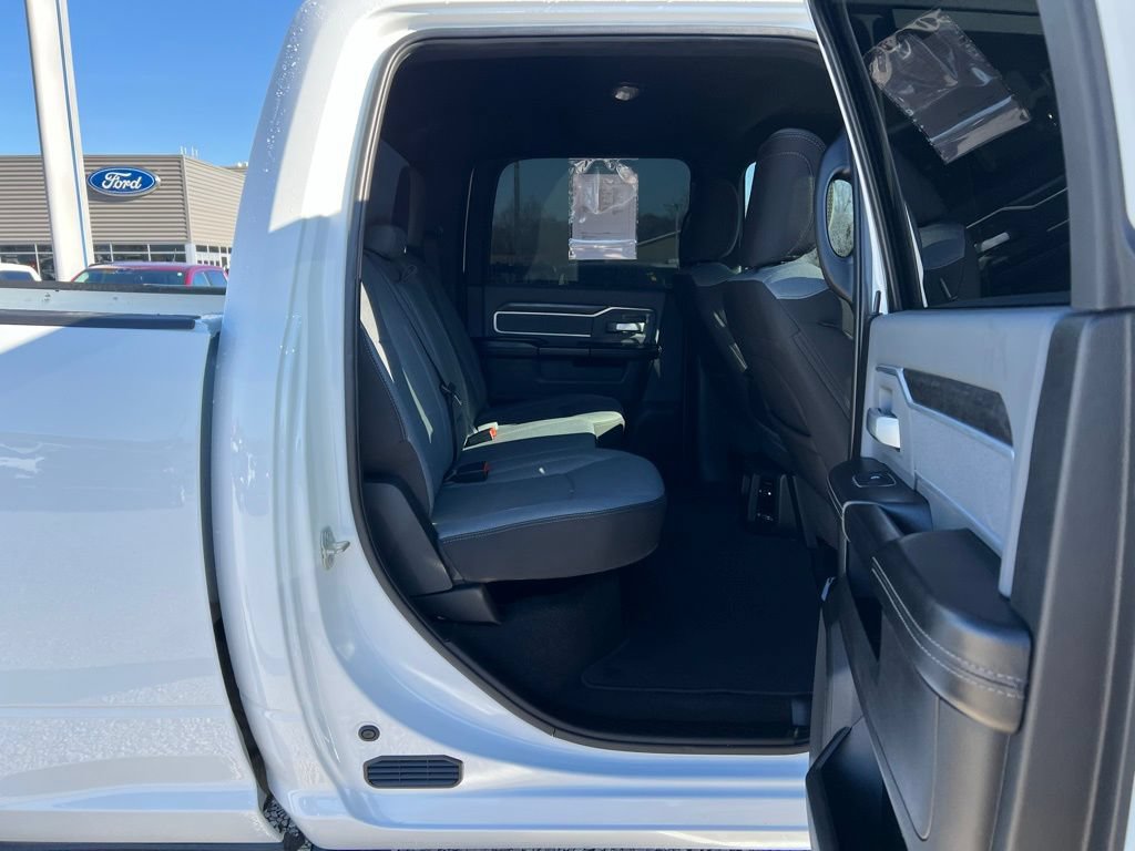 Used 2023 RAM 2500 Big Horn w/ Level 1 Equipment Group AWD/4WD image 18