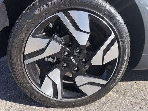 Certified 2024 Kia Soul GT-Line w/ Option Group 020 image 11