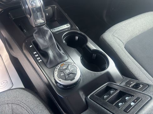 Used 2025 Ford Bronco Big Bend image 20