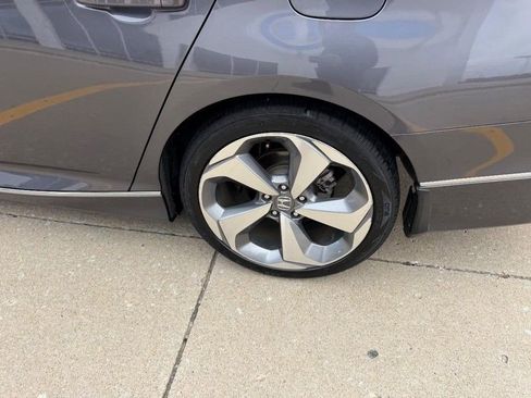 Certified 2019 Honda Accord Touring image 6