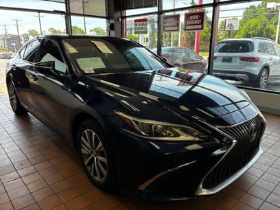 Used 2019 Lexus ES 350 w/ Premium Package