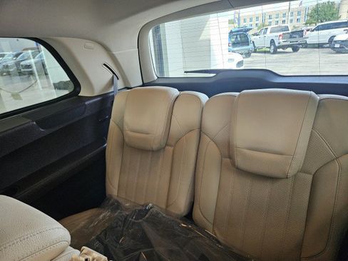 Used 2017 Mercedes-Benz GLS 450 4MATIC image 10