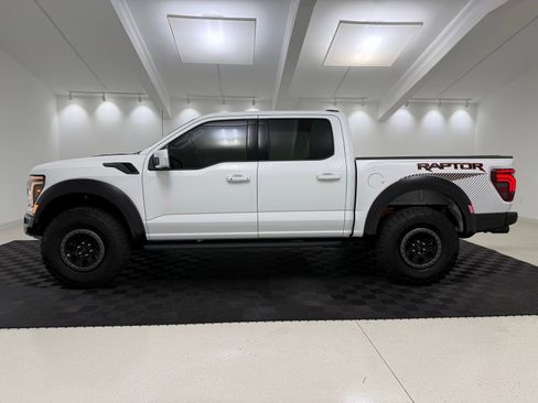 Used 2025 Ford F150 Raptor AWD/4WD image 4