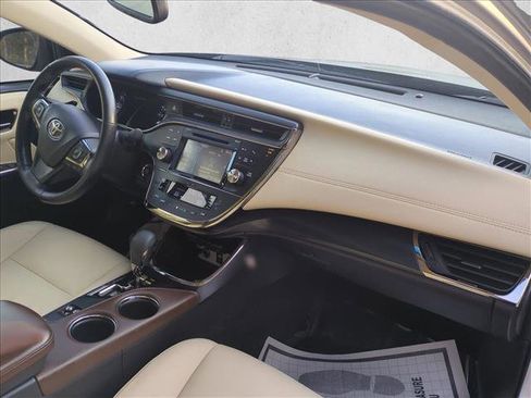Used 2018 Toyota Avalon Touring image 26