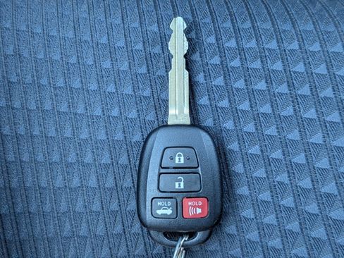 Used 2020 Nissan Sentra S w/ Trunk Package FWD image 29