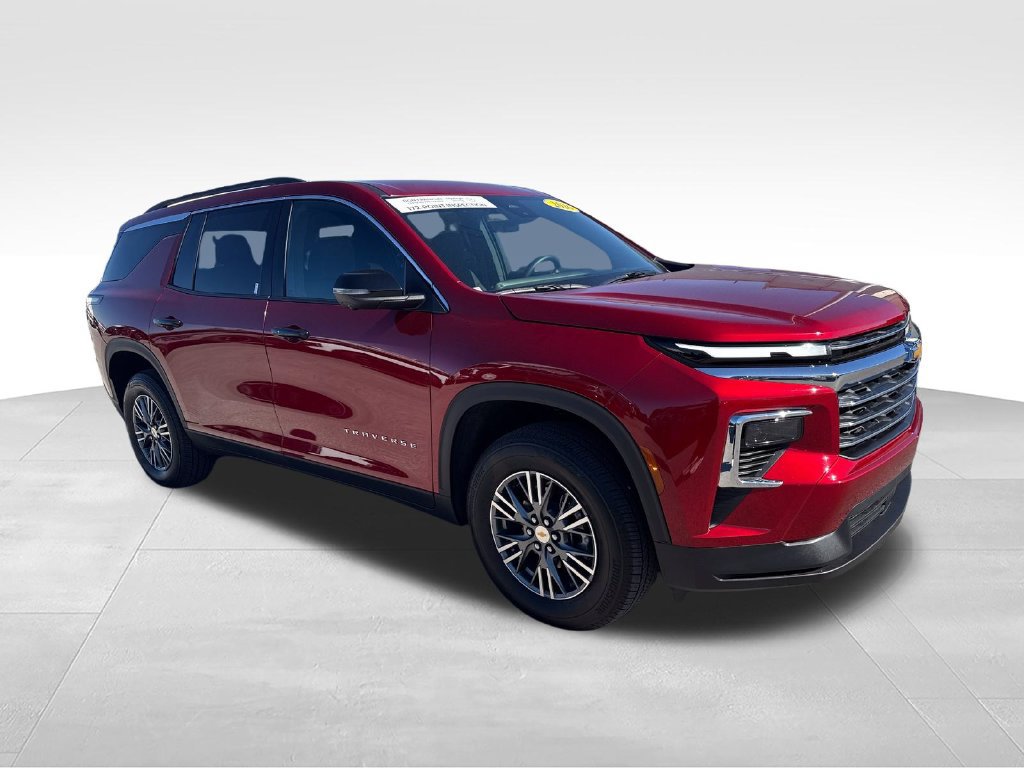 Used 2026 Chevrolet Traverse LT w/ Driver Confidence Package FWD image 7