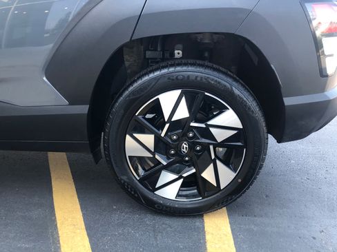 Certified 2025 Hyundai Kona SEL AWD/4WD image 23