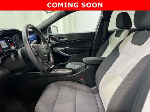 Used 2024 Chevrolet Trax RS w/ Driver Confidence Package FWD image 16
