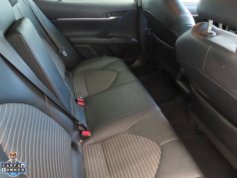Used 2022 Toyota Camry SE FWD image 22