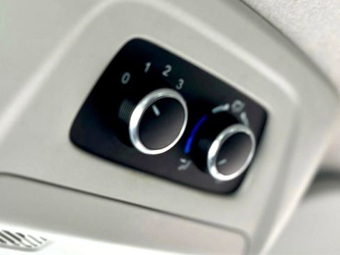 Used 2021 Ford Transit 150 XL image 19