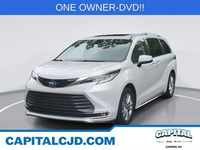 Used 2022 Toyota Sienna Limited