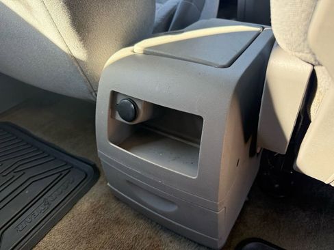 Used 2003 Saturn Vue AWD V6 image 28