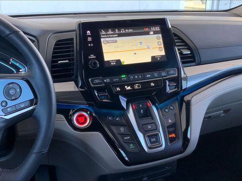 Used 2023 Honda Odyssey Elite image 7