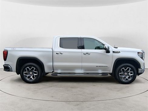 Used 2023 GMC Sierra 1500 SLT image 6