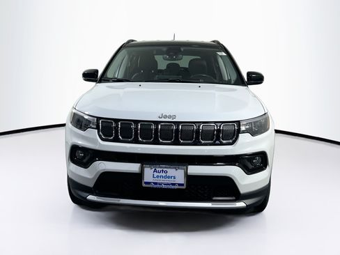 Used 2022 Jeep Compass Limited AWD/4WD image 2