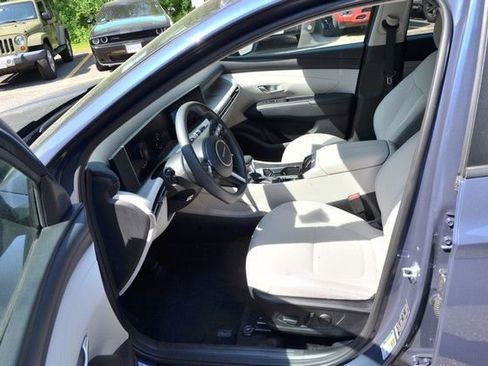 Used 2025 Hyundai Tucson SEL AWD/4WD image 17