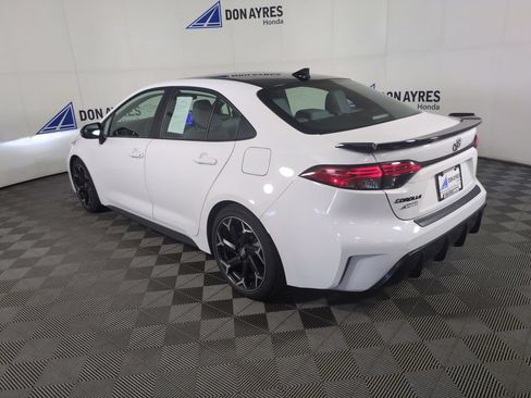 Used 2025 Toyota Corolla FX w/ Convenience Package FWD image 3