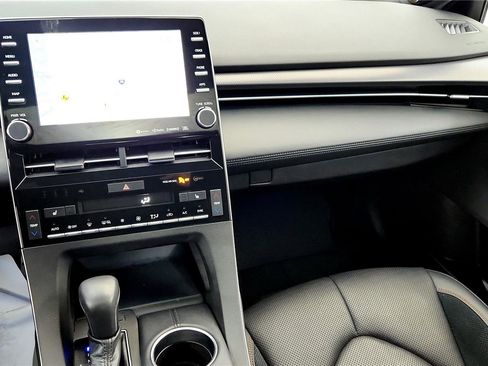 Certified 2020 Toyota Avalon XSE image 38