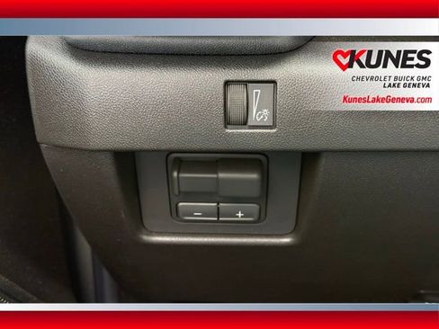 New 2026 GMC Canyon Elevation w/ Convenience Package image 44