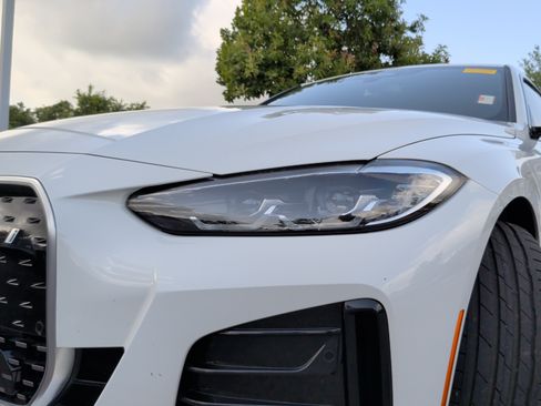 Used 2023 BMW i4 eDrive40 w/ M Sport Package RWD image 3
