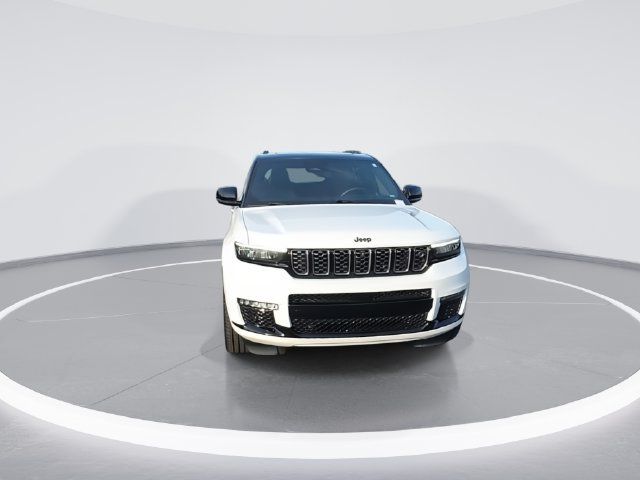 Used 2023 Jeep Grand Cherokee L Summit w/ Advanced Protech Group IV AWD/4WD image 3