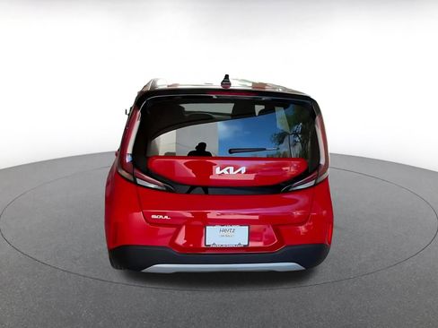 Used 2025 Kia Soul LX w/ LX Technology Package FWD image 12