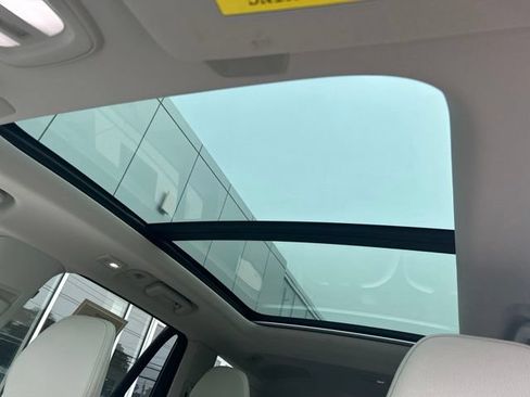 Certified 2024 Volvo XC90 B6 Plus AWD/4WD image 28