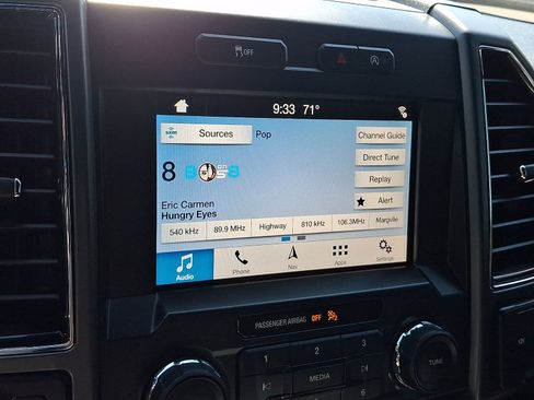 Used 2019 Ford F150 XLT w/ Equipment Group 302A Luxury AWD/4WD image 18