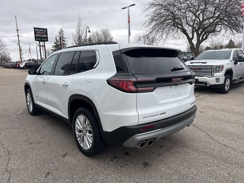 Certified 2024 GMC Acadia Elevation w/ Luxury Package image 7