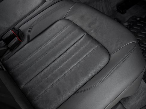 Used 2018 Audi Q5 2.0T Premium Plus w/ Premium Plus Package image 39