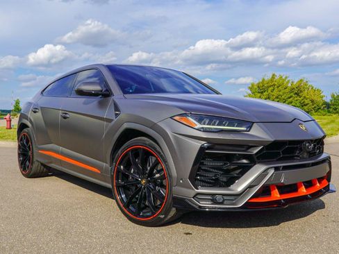 Used 2022 Lamborghini Urus AWD/4WD image 17