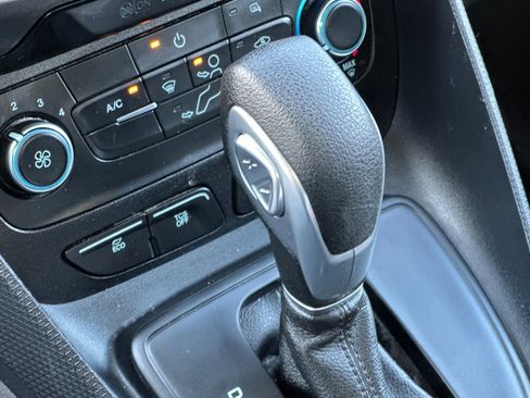Used 2023 Ford Transit Connect XL FWD image 20