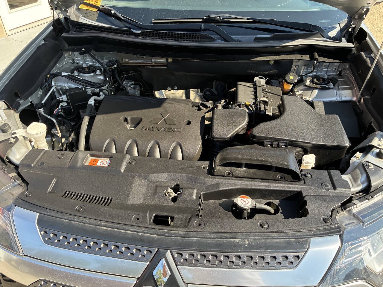 Used 2019 Mitsubishi Outlander SEL FWD image 21