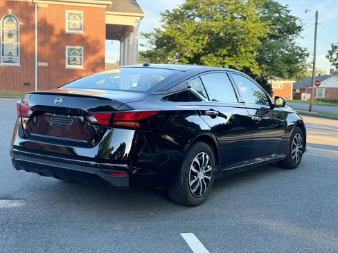 Used 2020 Nissan Altima 2.5 S FWD image 6