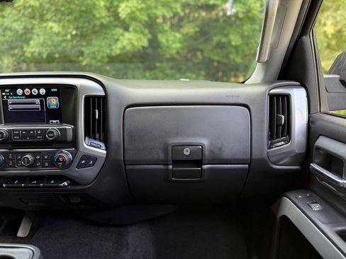 Used 2019 Chevrolet Silverado 1500 LT w/ All Star Edition AWD/4WD image 27