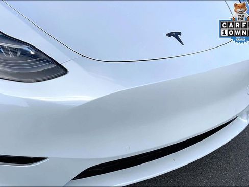 Used 2023 Tesla Model Y Performance image 28