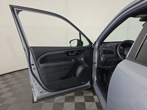 Certified 2025 Subaru Forester Touring AWD/4WD image 19