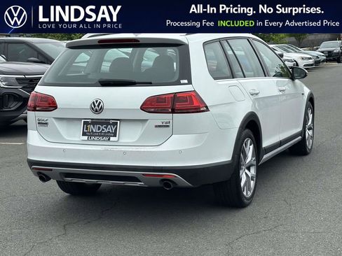 Used 2017 Volkswagen Golf Alltrack AWD/4WD image 7