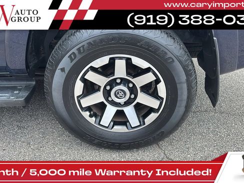 Used 2018 Toyota 4Runner TRD Off-Road AWD/4WD image 22
