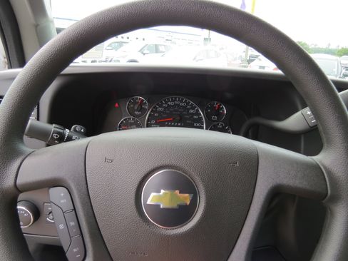 Used 2025 Chevrolet Express 2500 Work Van 3D Cargo Van w/ Driver Convenience Package image 23