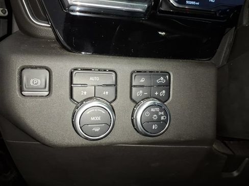 Used 2022 GMC Sierra 1500 Elevation w/ Elevation Premium Package AWD/4WD image 21
