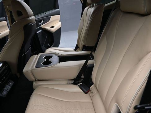 Used 2023 Acura MDX SH-AWD w/ Advance Package image 13