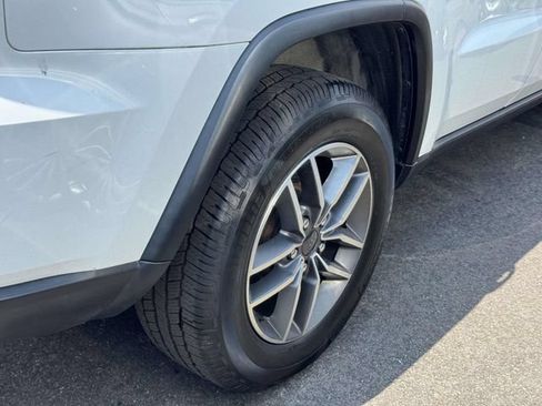 Used 2020 Jeep Grand Cherokee Limited AWD/4WD image 7