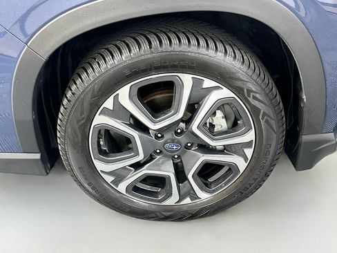 Used 2023 Subaru Ascent Touring AWD/4WD image 32