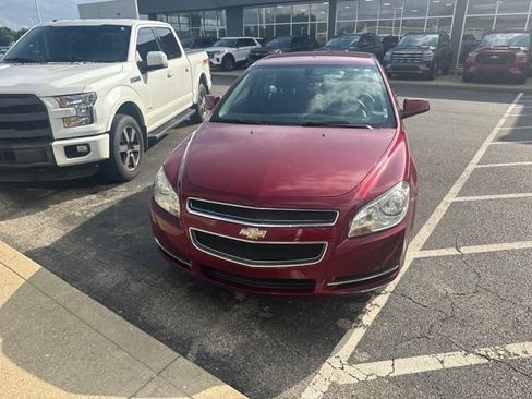 Used 2010 Chevrolet Malibu LT w/ HFV6 Engine Package FWD image 2